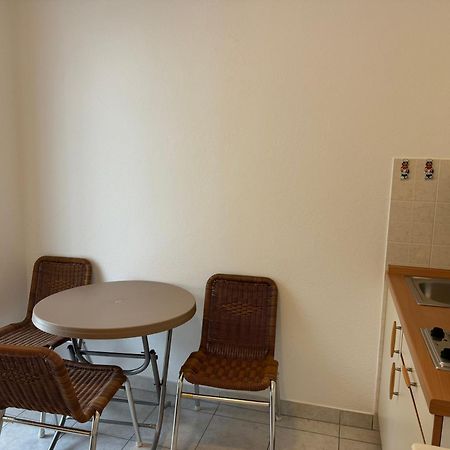 House 100M From The Beach With Free Parking And Breakfast Baška Voda Екстериор снимка