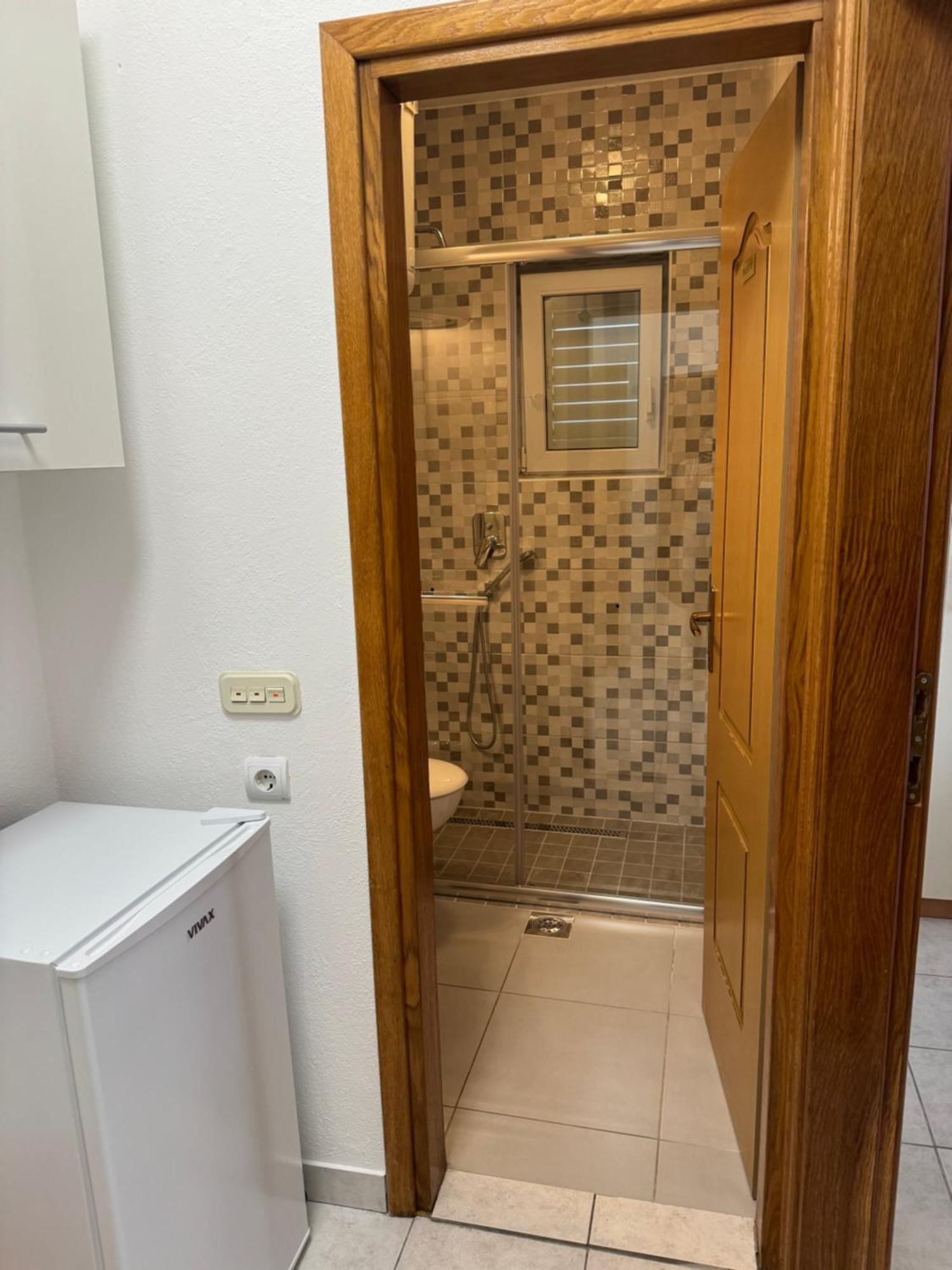 House 100M From The Beach With Free Parking And Breakfast Baška Voda Екстериор снимка