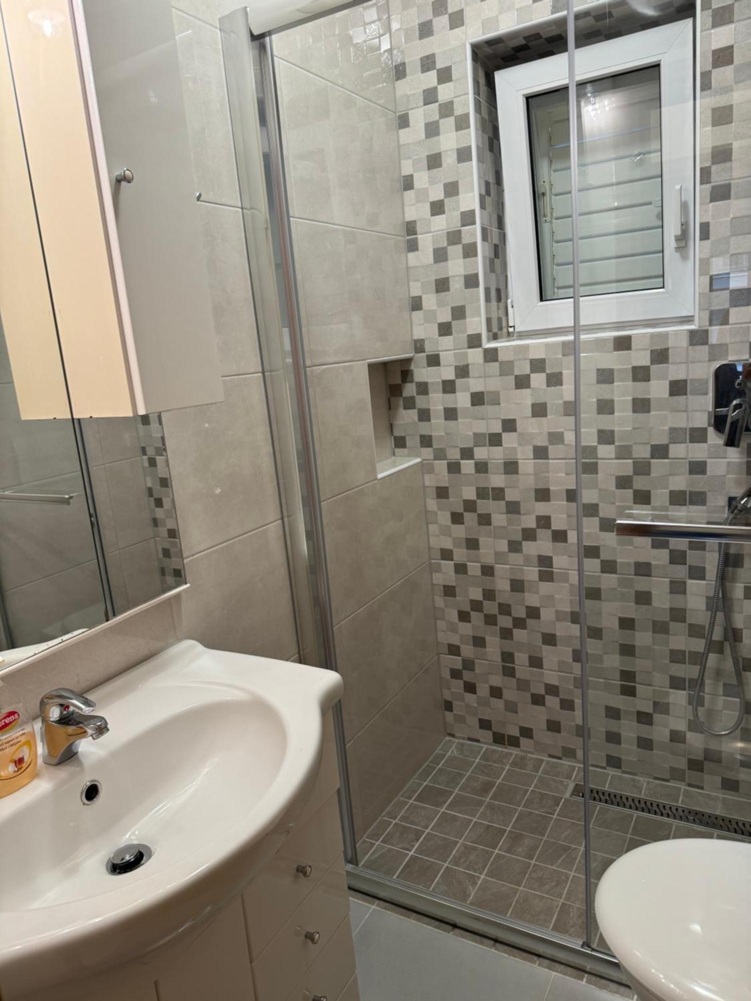House 100M From The Beach With Free Parking And Breakfast Baška Voda Екстериор снимка